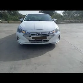 Hyundai Elantra 2020