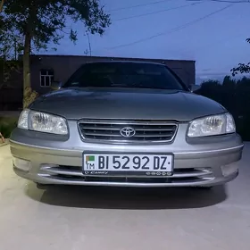 Toyota Camry 1999