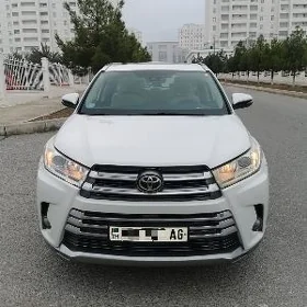 Toyota Highlander 2018