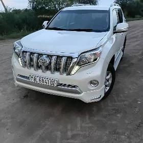 Toyota Land Cruiser Prado 2024