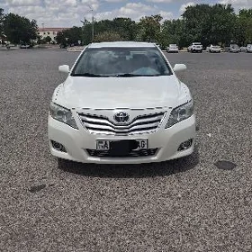 Toyota Camry 2010