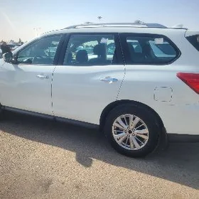 Nissan Pathfinder 2020