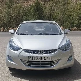 Hyundai Elantra 2011