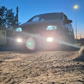 Opel Zafira 2001