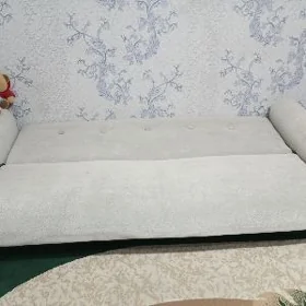 Диван