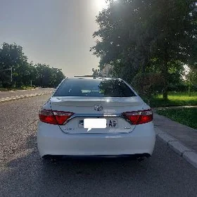 Toyota Camry 2016