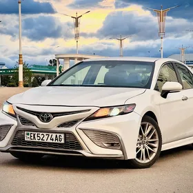 Toyota Camry 2023