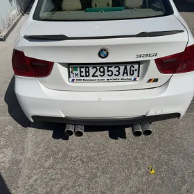 BMW 330 2008