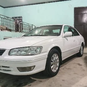 Toyota Camry 2000