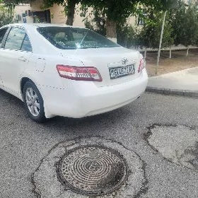 Toyota Camry 2010