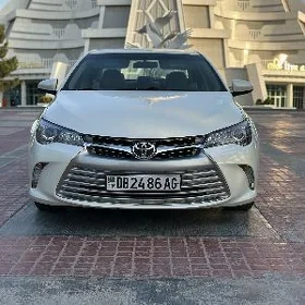 Toyota Camry 2017