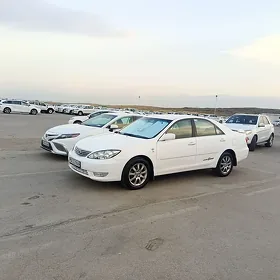 Toyota Camry 2004