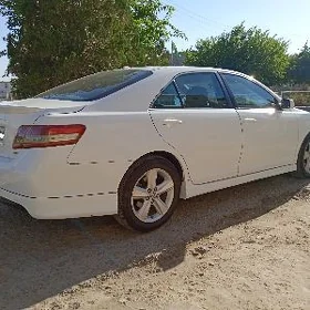 Toyota Camry 2010