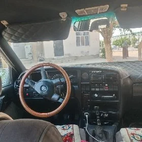 Opel Omega 1992