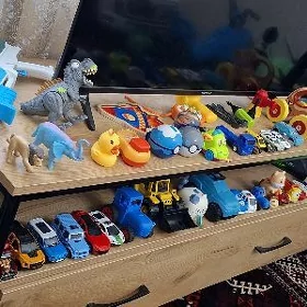 Игрушки