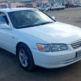 Toyota Camry 2001