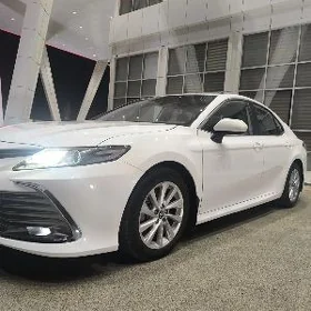 Toyota Camry 2022
