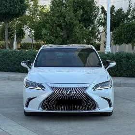 Lexus ES 350 2019