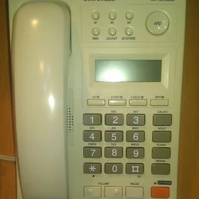 Телефон