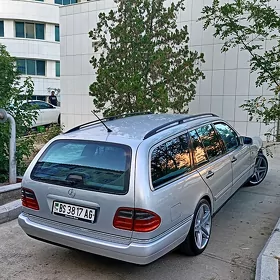 Mercedes-Benz E320 1999
