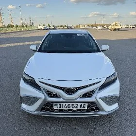 Toyota Camry 2022