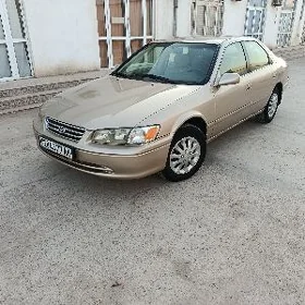 Toyota Camry 2000