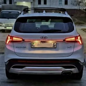 Hyundai Santa Fe 2022