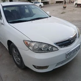 Toyota Camry 2004