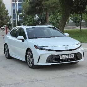 Toyota Camry 2024