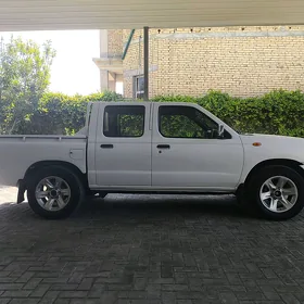 Nissan Navara 2007
