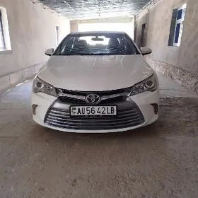 Toyota Camry 2017