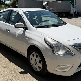 Nissan Sunny 2021