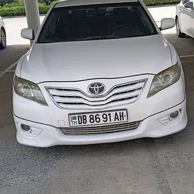 Toyota Camry 2011