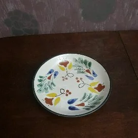 тарелки новые разные