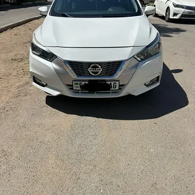 Nissan Versa 2021