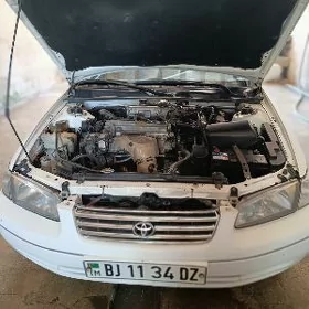 Toyota Camry 1998