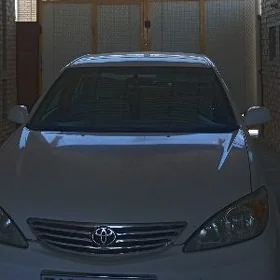 Toyota Camry 2004