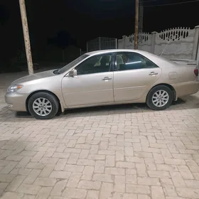 Toyota Camry 2004