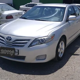 Toyota Camry 2011