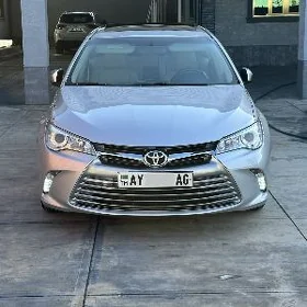 Toyota Camry 2017