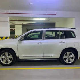 Toyota Highlander 2010
