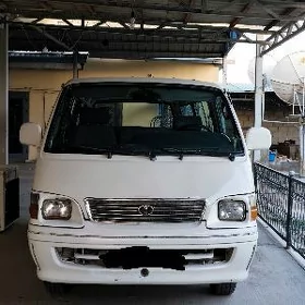 Toyota Hiace 2002