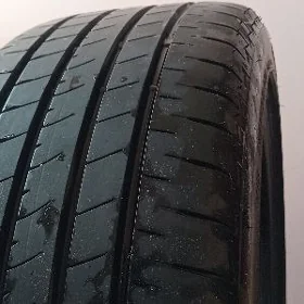 teker 235/45R18