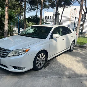 Toyota Avalon 2012