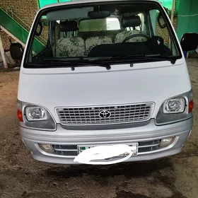 Toyota Hiace 2001