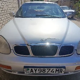 Daewoo Leganza 2000