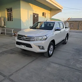Toyota Hilux 2016