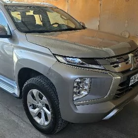 Mitsubishi Montero Sport 2025