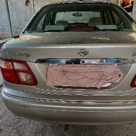 Nissan Sunny 2003