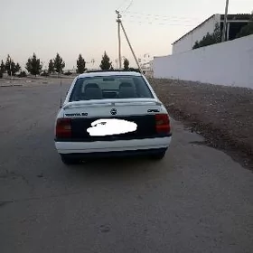 Opel Vectra 1989